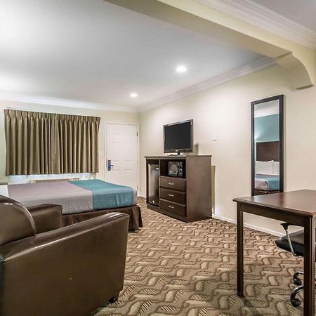 Rodeway Inn & Suites Inglewood Exterior foto